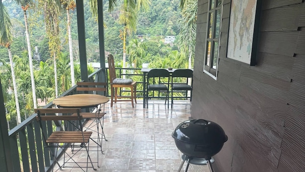 Outdoor dining - Elephants, Mountains & Sea View House in Kai Bae (Ko Chang)