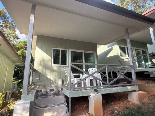 Little Bailan Retreat - Garden & River Side