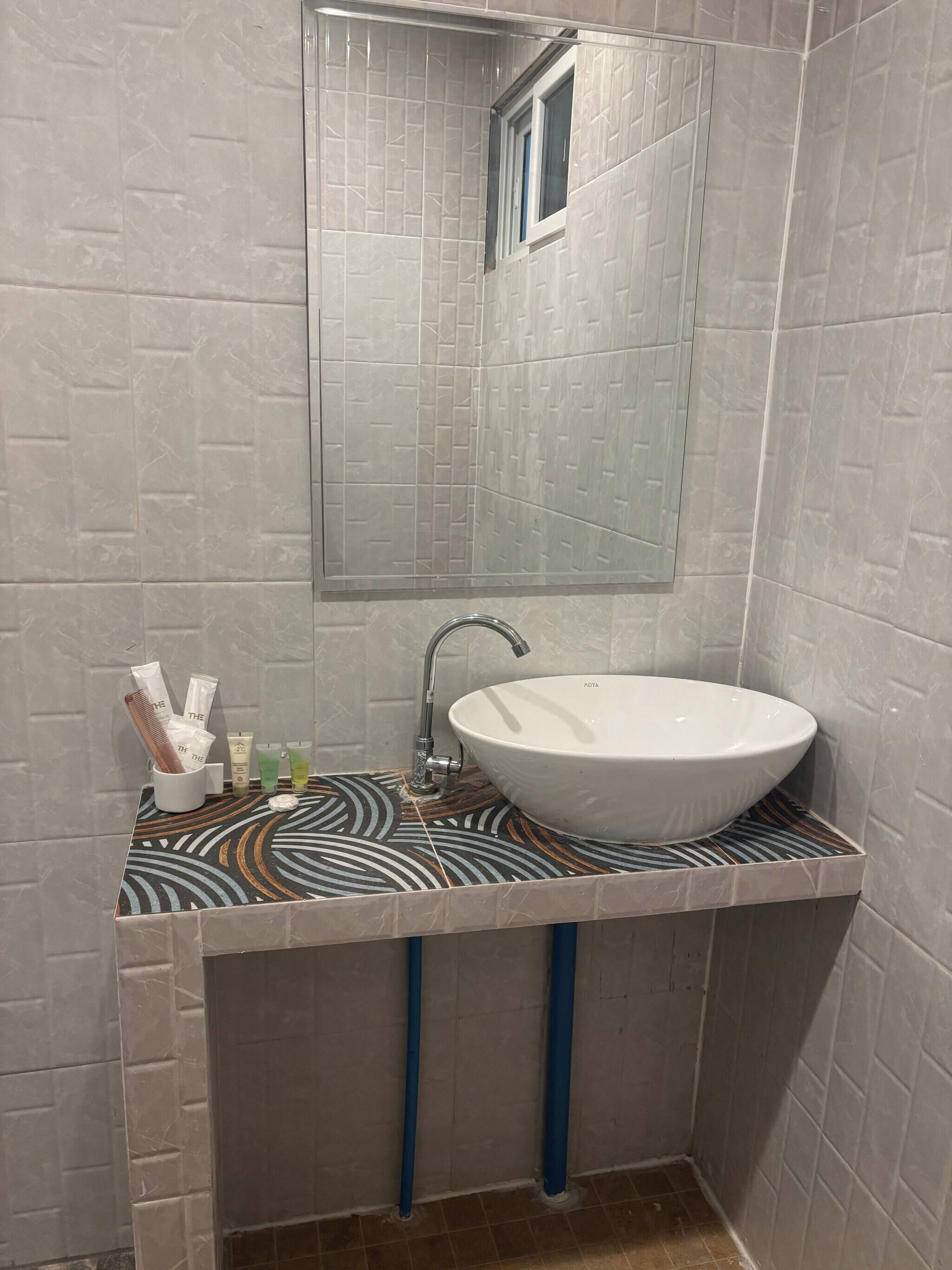 Bungalow, 1 Bedroom, Accessible, Smoking | Bathroom