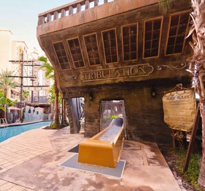 A heated pool - Close to Disney World + Pools. Spa. Restaurants. (Orlando)