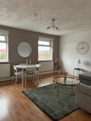 Living area - The Cotton Mill Hideaway (Manchester)