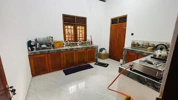 ์ ์ฉ ์ฃผ๋ฐฉ