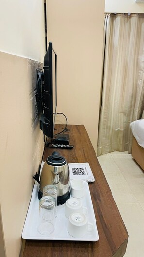 Deluxe Double Room | Free WiFi - Swastik Regency (Siliguri)