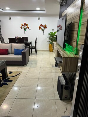 Apartment, 4 Bedrooms, Kitchen, Courtyard View | Living area - RBZ Apartments (Lagos)