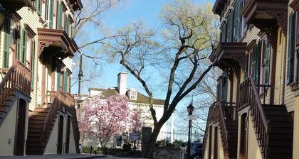 2-bedroom apartment in tranquil New York with AC comfort