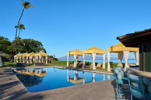 Pool - Spacious Suite with Ocean Views + Pools & Dining (Lahaina)