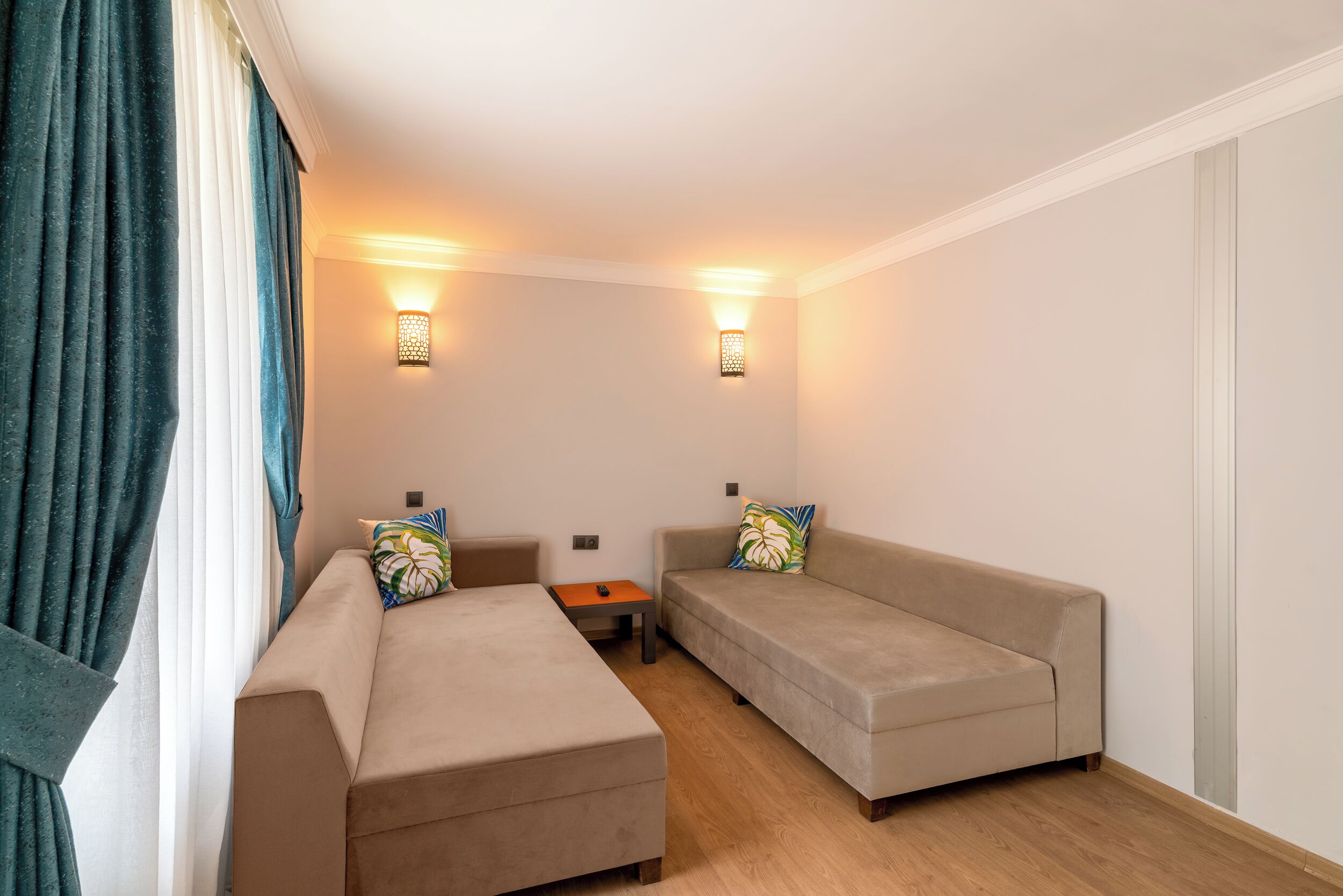 In-room safe, free WiFi, wheelchair access