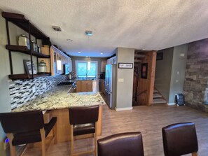 Interior - Spacious, newly renovated w/ gas FP, near Loon. C4701 by LRS (Lincoln)