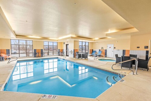 Near Barr Lake | Free Breakfast + Indoor Pool