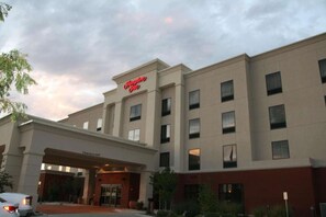 Exterior - Near Riverdale Golf | Pool + Free Breakfast (Brighton)