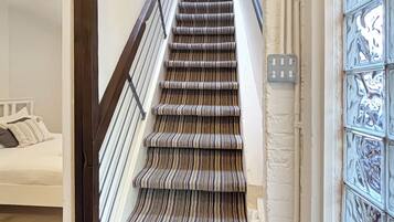 Bügeleisen/Bügelbrett, kostenloses WLAN, Bettwäsche