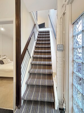 Bügeleisen/Bügelbrett, kostenloses WLAN, Bettwäsche