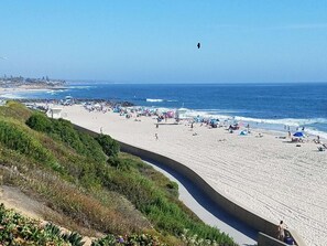 Beach nearby - Moments from the Beach | Free Breakfast & Pool (Carlsbad)
