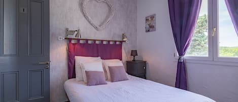1 bedroom, WiFi, bed sheets