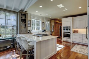 Fridge, microwave, oven, stovetop - Amazing Oceanfront estate (Hilton Head)