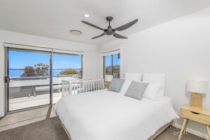 4 室のベッドルーム、アイロン / アイロン台、WiFi、ベッドシーツ