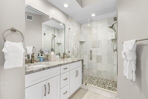 Apartment, 3 Schlafzimmer | Badezimmer | Handtücher