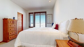 5 bedrooms, desk, laptop workspace, free WiFi - Snowcreek V #819 4 Bedroom Condo (Mammoth Lakes)