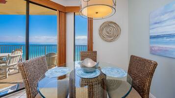 Leilighet, 1 soverom | Spiseområde