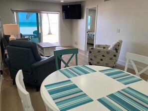 House, 2 Bedrooms | Dining - Nautilus #111 2 Bedroom Home (Holmes Beach)