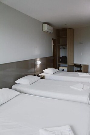 Standard Room - Hotel Canoeiros by Easy Hotéis  (Pirapora)