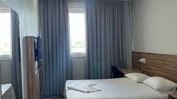 標準三人房 | 免費無線上網、床單