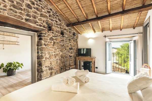 Superior Double Room | Memory foam beds, minibar, desk, free WiFi