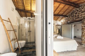 Superior Double Room | Bathroom - Sa Crai B&B - Sardinian Experience (Lotzorai)