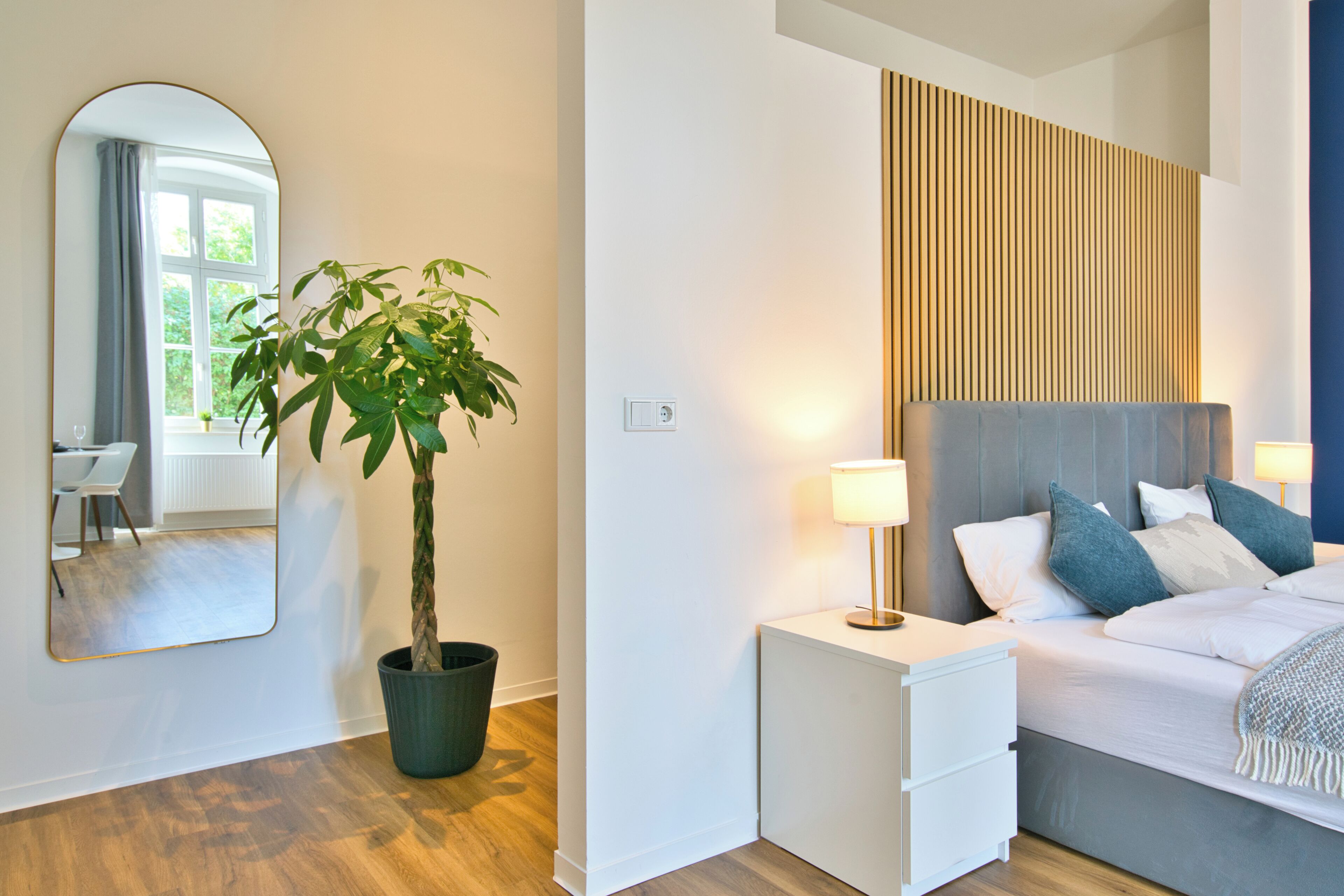 舒適公寓 | 書桌、筆電工作空間、免費無線上網