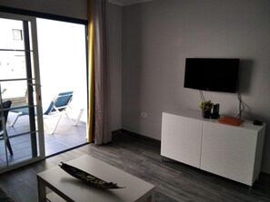 TV - WASSER 118 by Interhome (Puerto del Carmen)