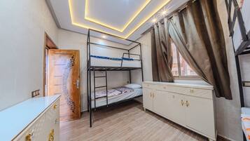 Dormitori compartit Comfort, no fumadors, servei de neteja | Wifi gratuïta