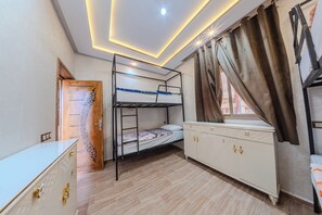 Comfort Shared Dormitory, Non Smoking, Housekeeping | Free WiFi - House Aisha (Tamraght)