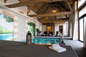 Indoor pool - LA CRESSONNIERE (Noyant-et-Aconin)