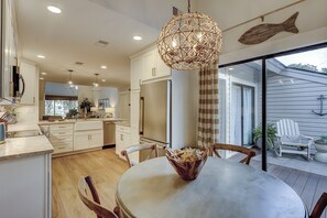 Fridge, microwave, oven, stovetop - Welcome to 490 Captain’s Cove — Your Palmetto Dunes Coastal Escape (Hilton Head Island)