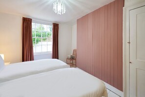 Casa | 3 quartos, acesso à internet de alta velocidade