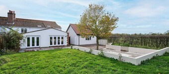 Host Stay The Coral Cottage