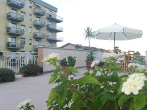 Outdoor dining - Wohnung mit Wasserblick by Interhome (Castellammare del Golfo)