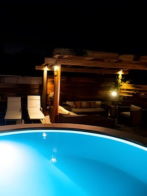 House | Pool