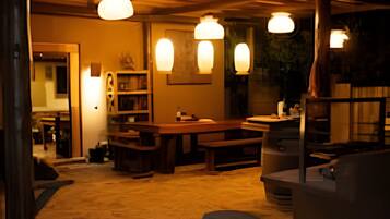 House | Dining