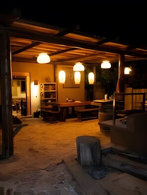 House | Dining