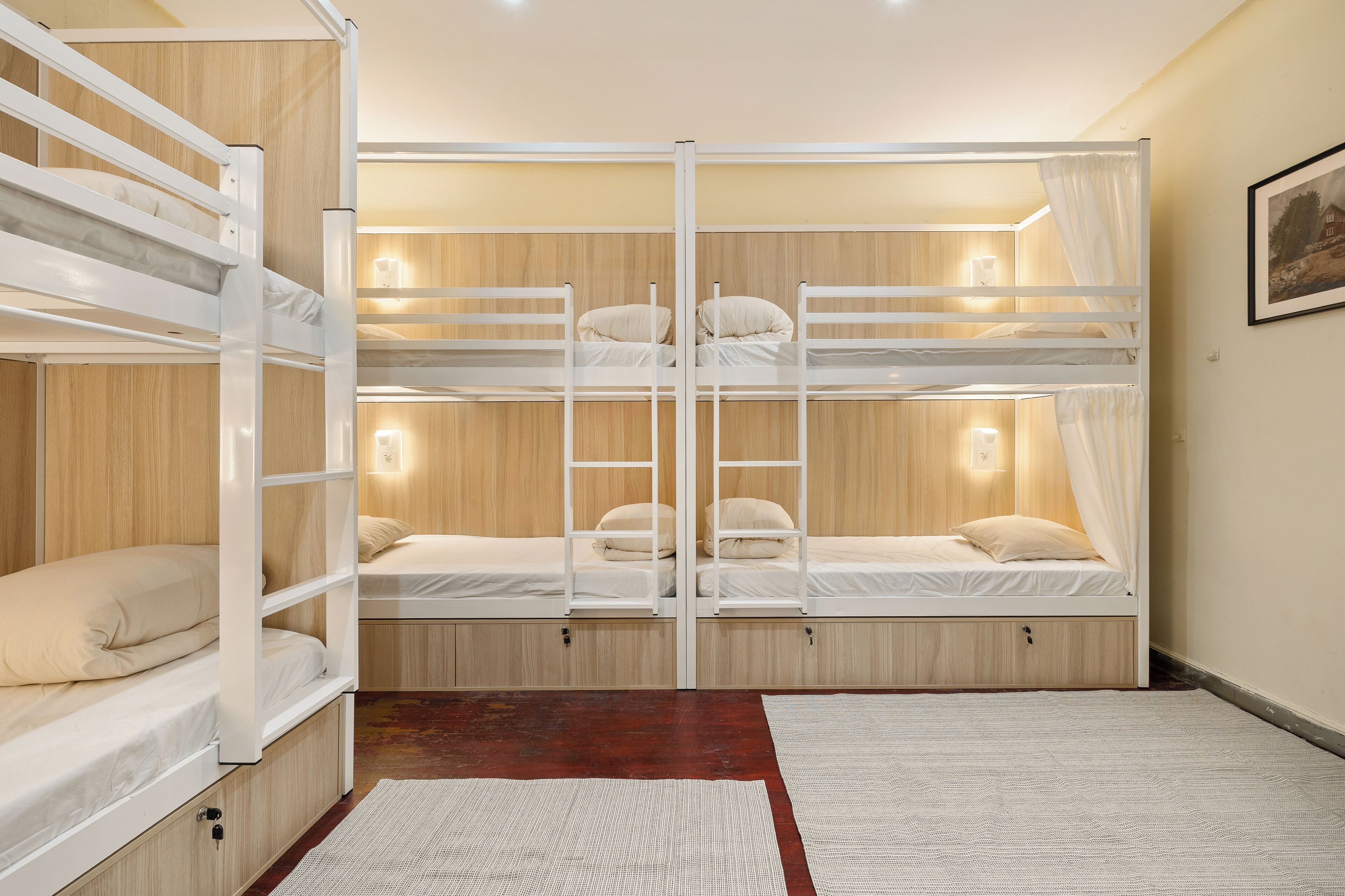 Hypo-allergenic bedding, down comforters, free WiFi