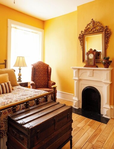 Pancho Griego - Historic Hotel Room