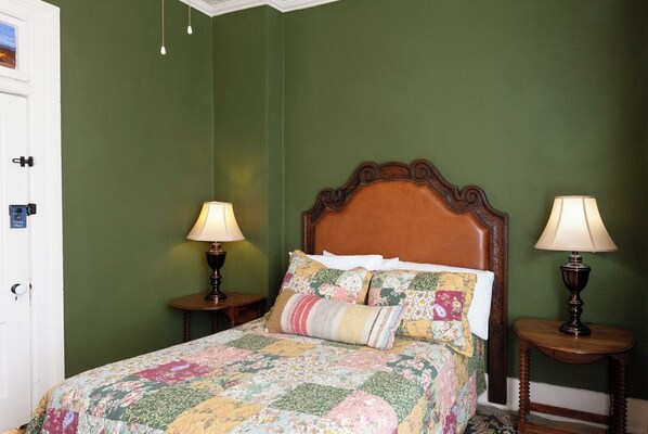 1 bedroom, WiFi (free), bed sheets