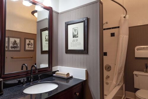 Fred Lambert - Historic Hotel Room