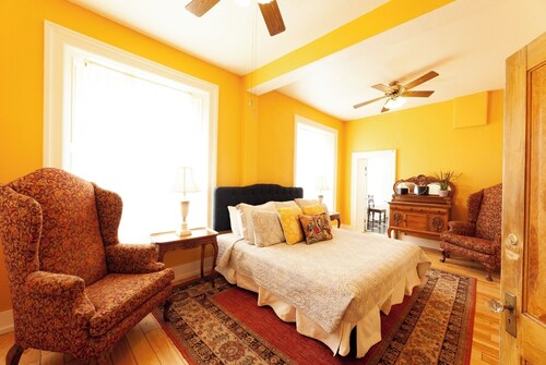 William F. Cody - Historic Hotel Room