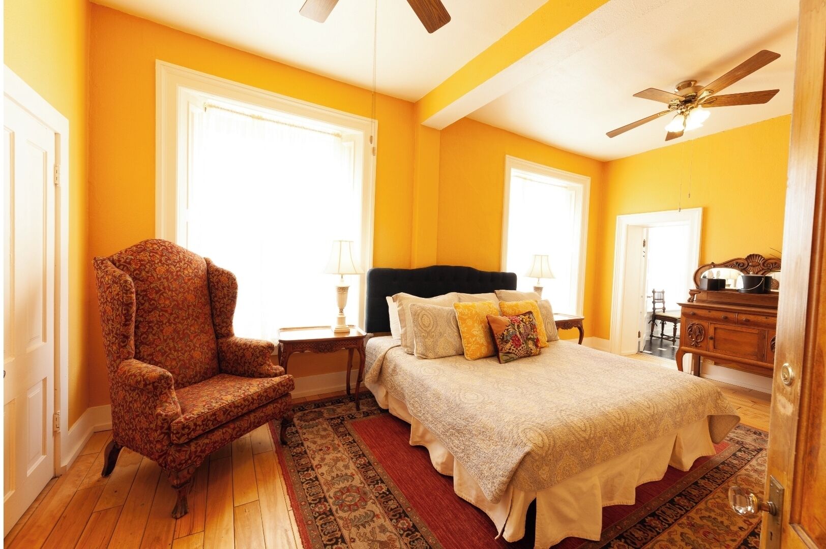 免费 WiFi、床单