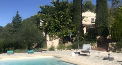 Maison de vacances « Cabanon Provençal » avec Wi-Fi et climatisation