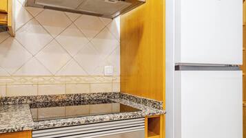 Apartemen, 2 kamar tidur, balkon, pemandangan kota | Interior