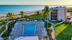 Pool - Sundial A203 - Stunning, Gulf Front, 1 bedroom Condo on Sanibel Island! (Sanibel)