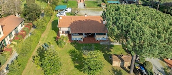 Appartamento 'Via Gorizia 8 - Verde' con Giardino in Comune, Wi-Fi e Aria Condizionata